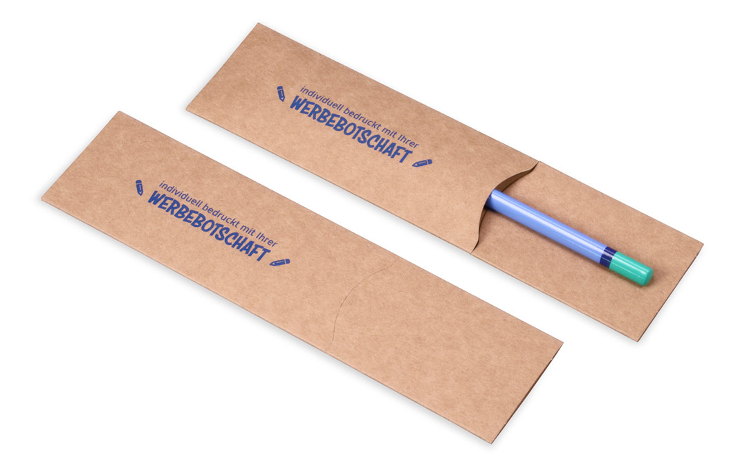 Zwei Einstrecketuis aus Naturkarton mit Logodruck und Bleistift