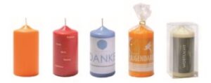 Kerzen in verschiedenen Farben mit Logo und bedruckter Banderole