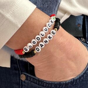 Armbänder mit persönlicher Werbebotschaft