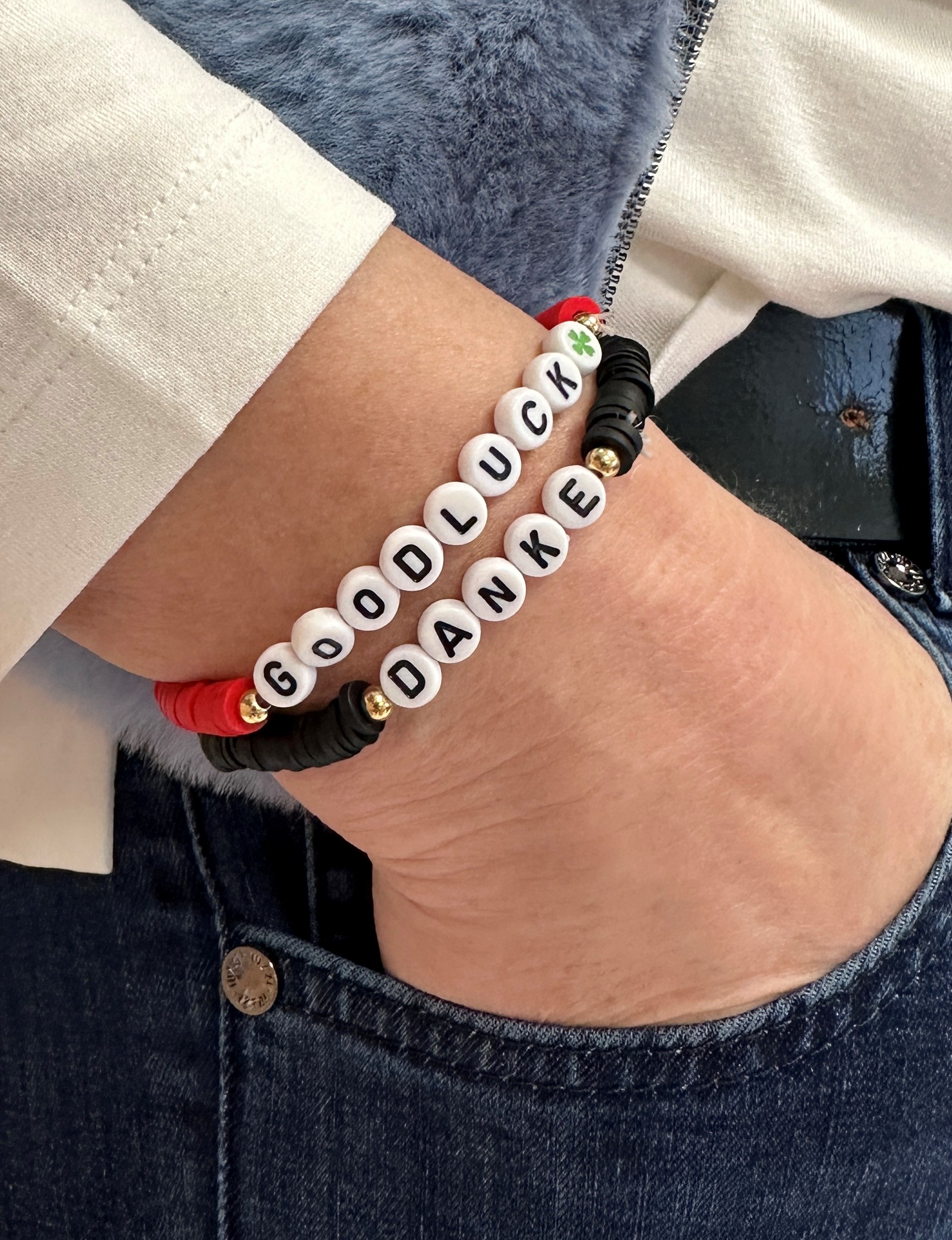 Armbänder mit persönlicher Werbebotschaft