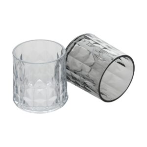 Zwei Gläser aus Tritanglas