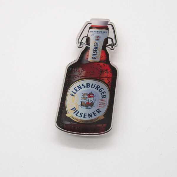 Werbemagnet aus Acrylglas in Form einer Bierflasche