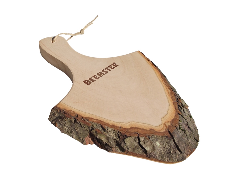 Frühstücksbrett aus Holz mit Rinde