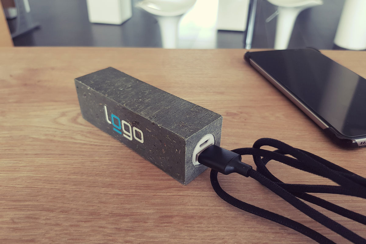 Upcycling Powerbank mit Ladekabel