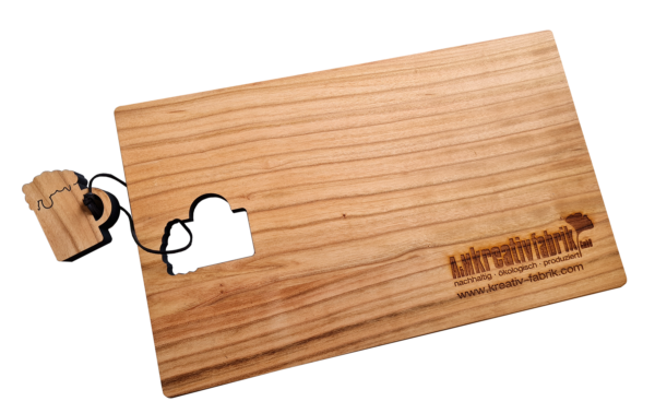 Schneidebrett aus Holz mit Anhänger
