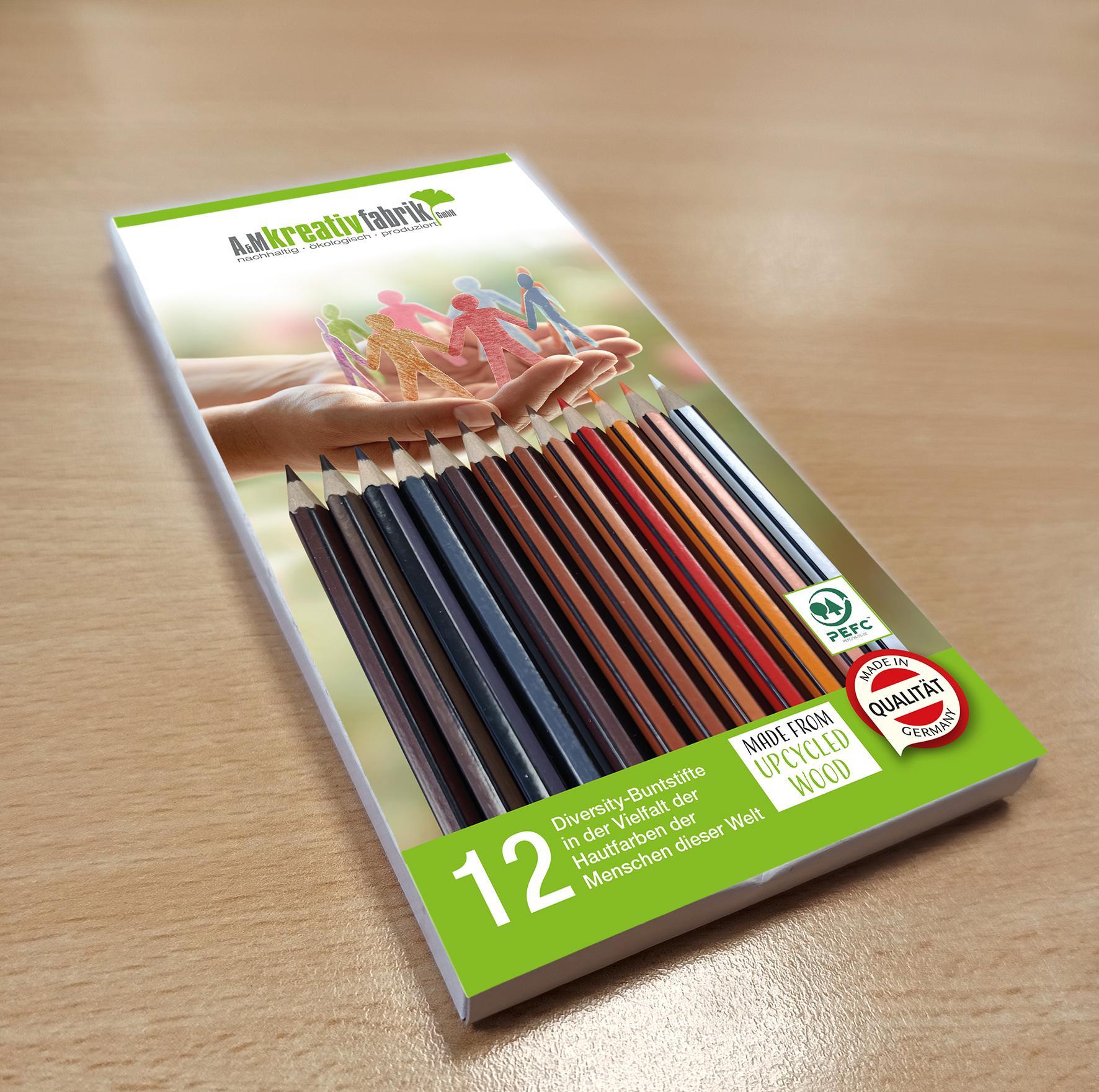 12 verschiedene Buntstifte hautfarbenen Farbtönen in Kartonverpackung.