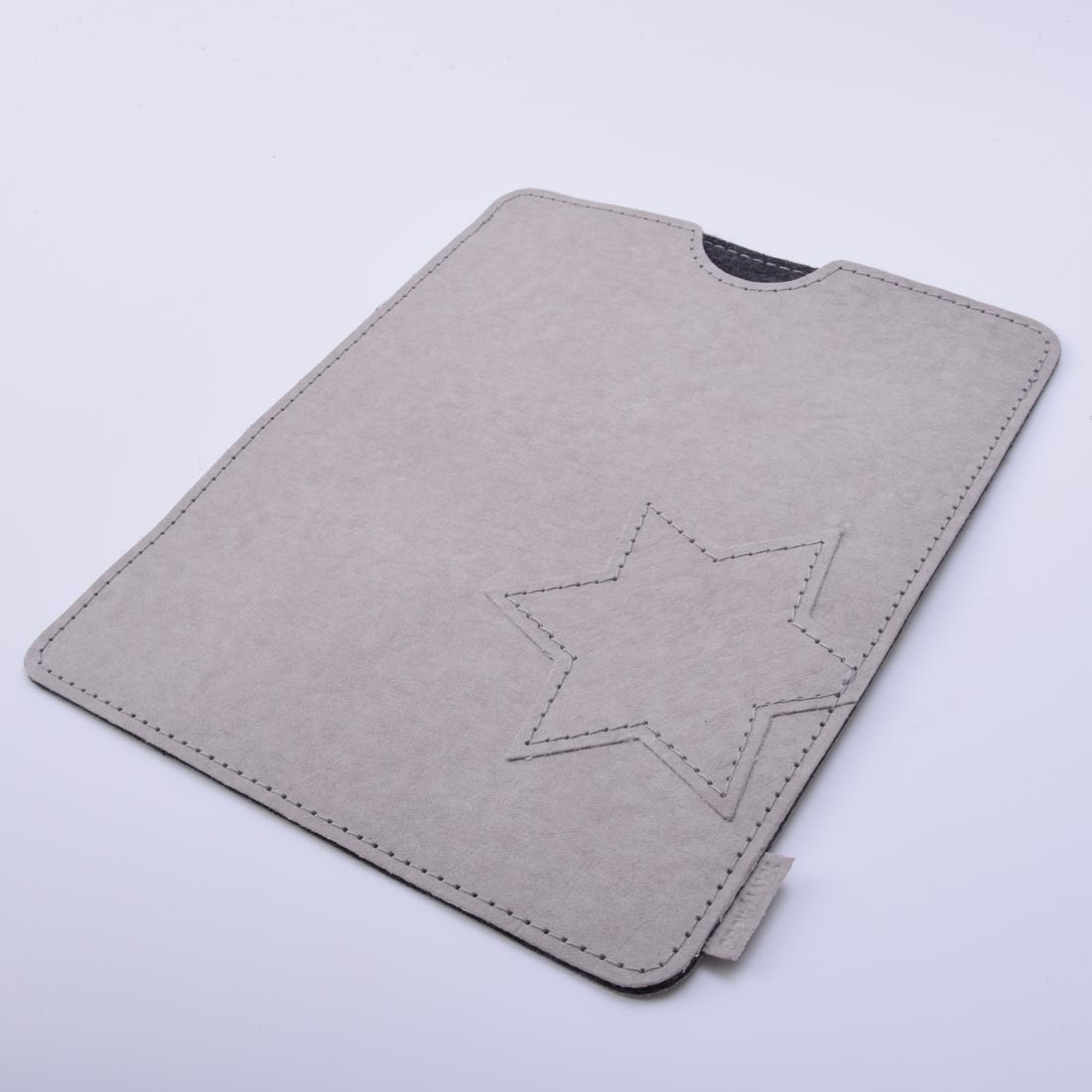 Tablet-Tasche aus veganem Leder grau zum Einschieben