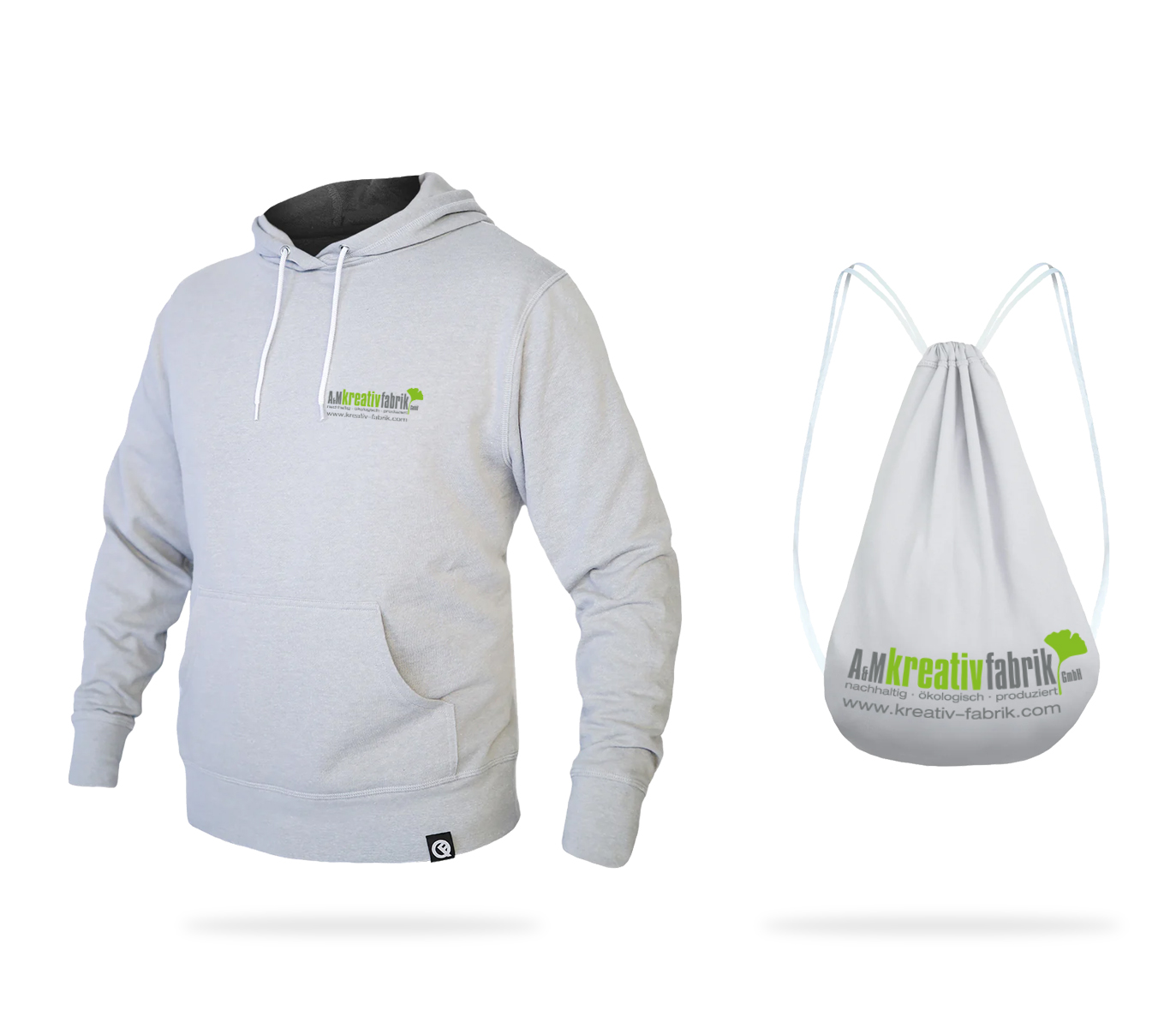 Weißer Hoodie Pullover der zum Rucksack wird mit Logoaufdruck.