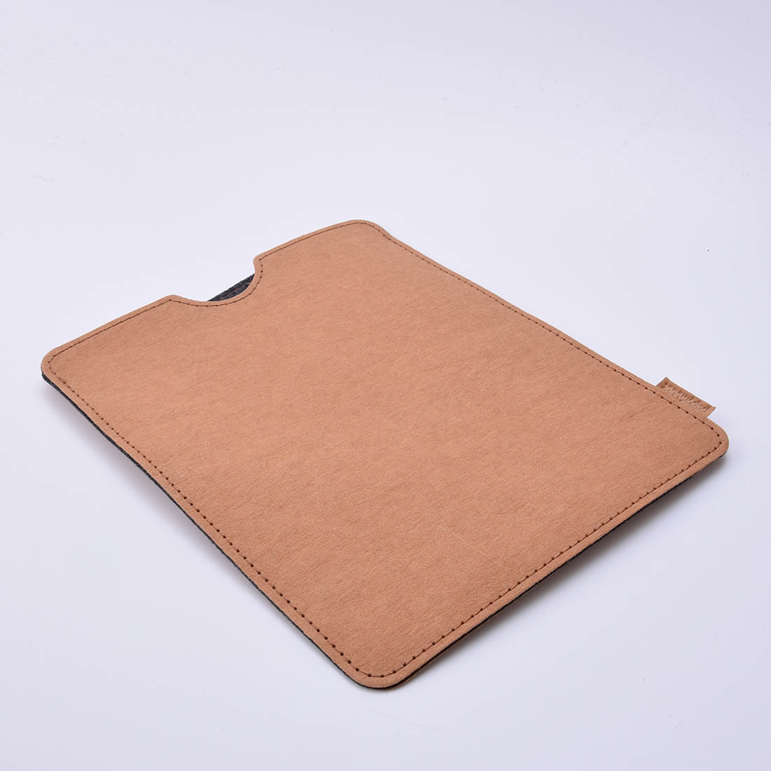 Tablet-Tasche aus veganem Leder braun