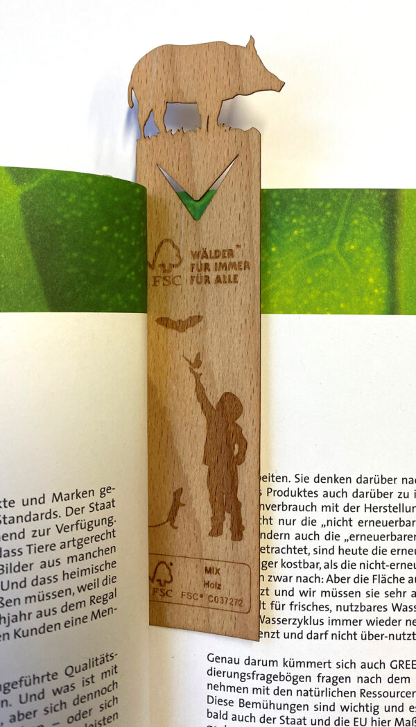 Kreative Lesezeichen aus Holz mit Lasergravur