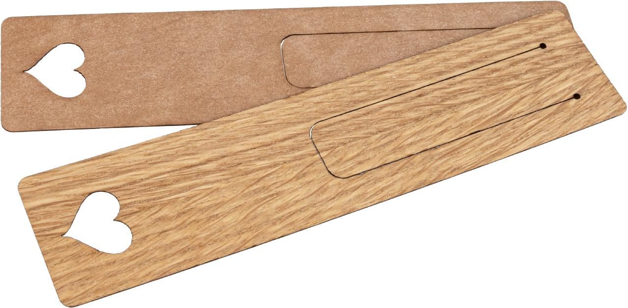 Lesezeichen aus Holz mit Herz