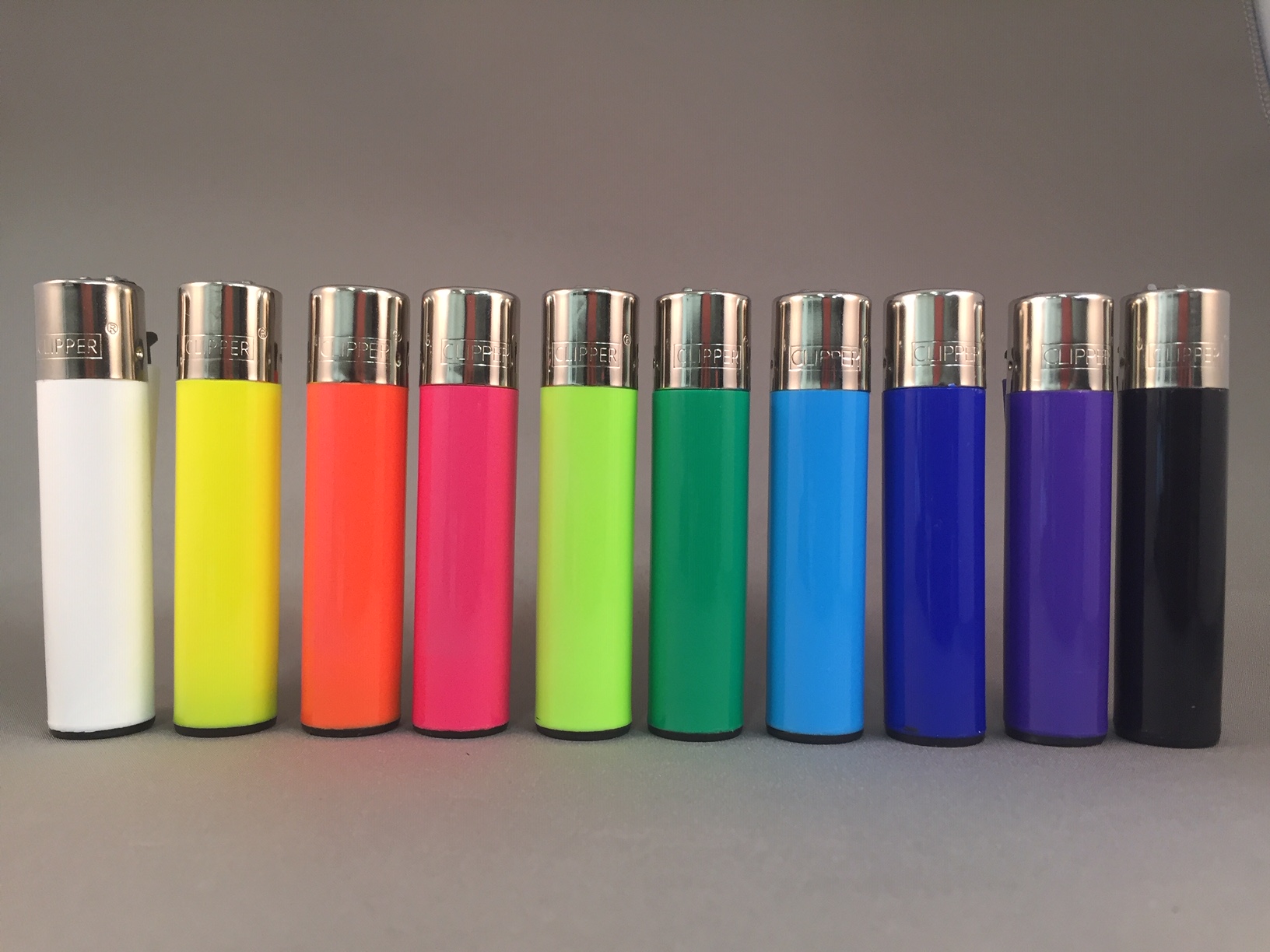 Farbauswahl durchgefärbte Feuerzeuge