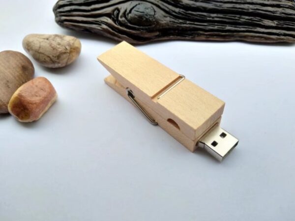 USB-Stick Holzklammer